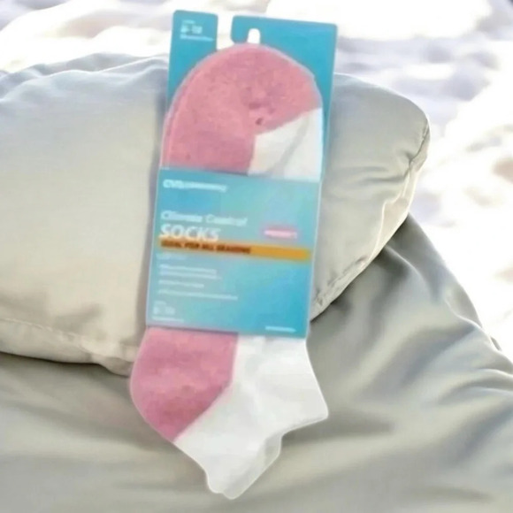 FREE 🆕Women’s Climate Control Socks - Picture 1 of 12